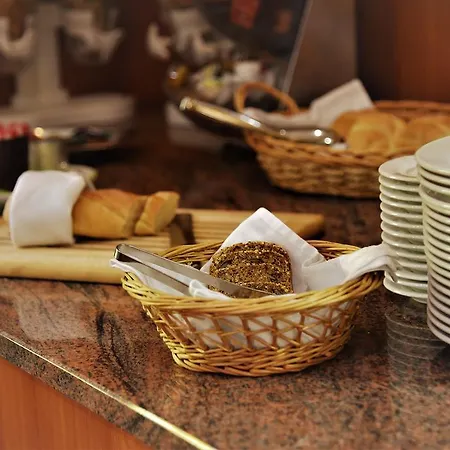 Garni-hotel Zur Krone 3* Schwieberdingen