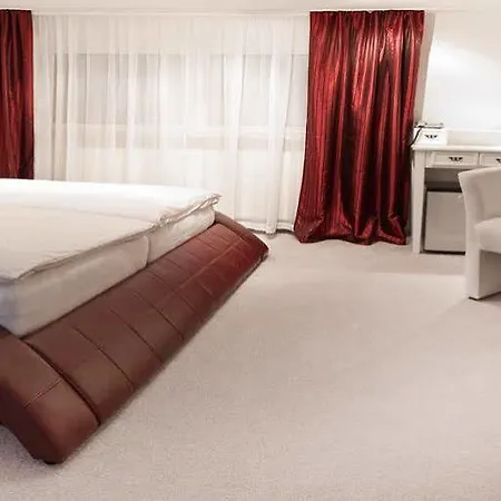 Garni-hotel Zur Krone Hotel Schwieberdingen