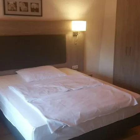 Hotel Garni-hotel Zur Krone 3*