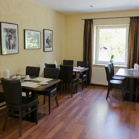 Garni-hotel Zur Krone Hotel