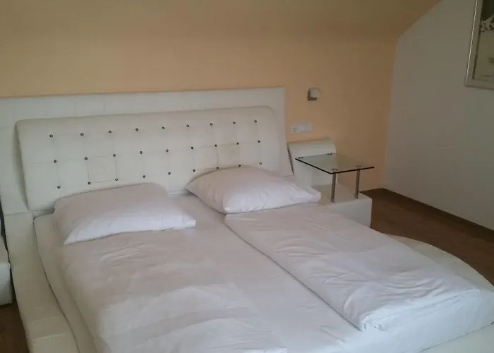 Garni-hotel Zur Krone 3* Schwieberdingen